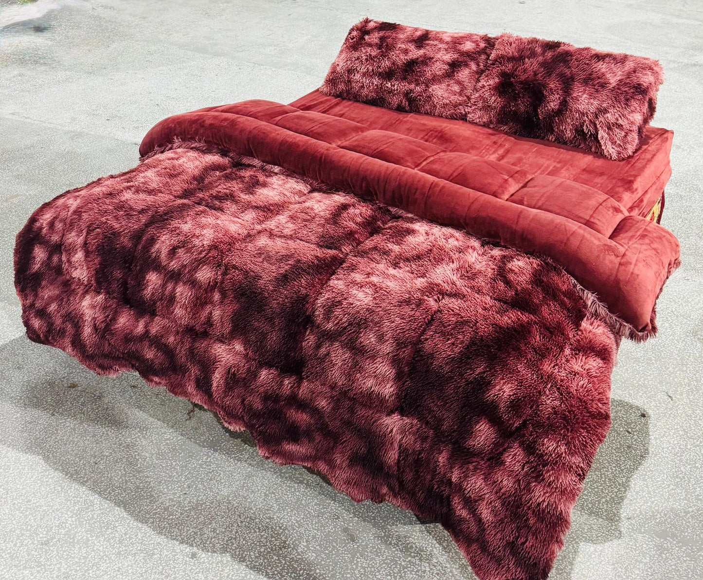 Fluffy razai set 4pc Maroon