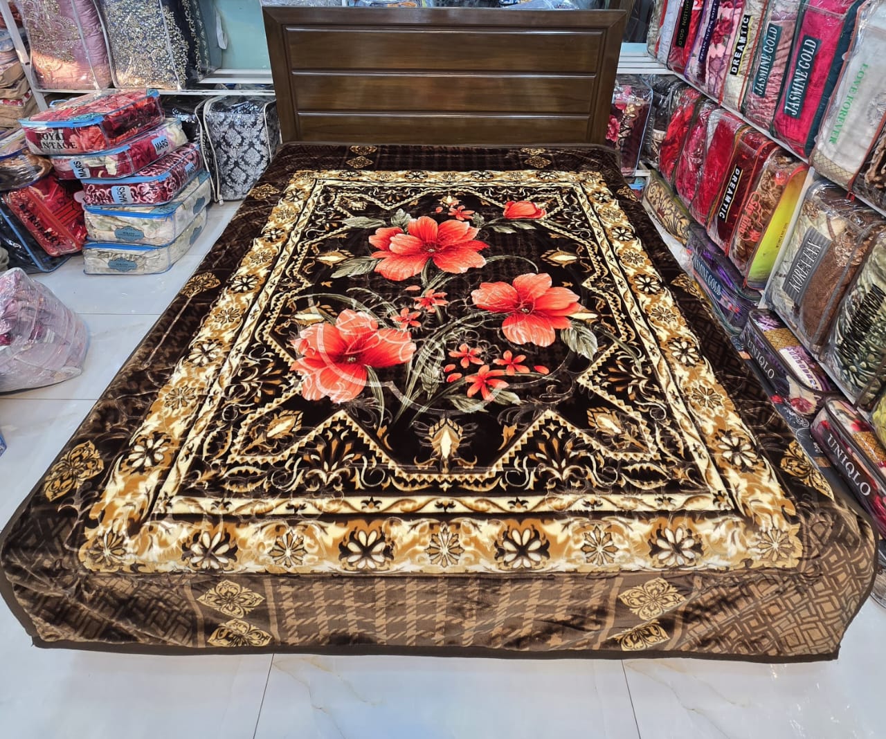 Sun Flower Blanket King Size Dark Brown