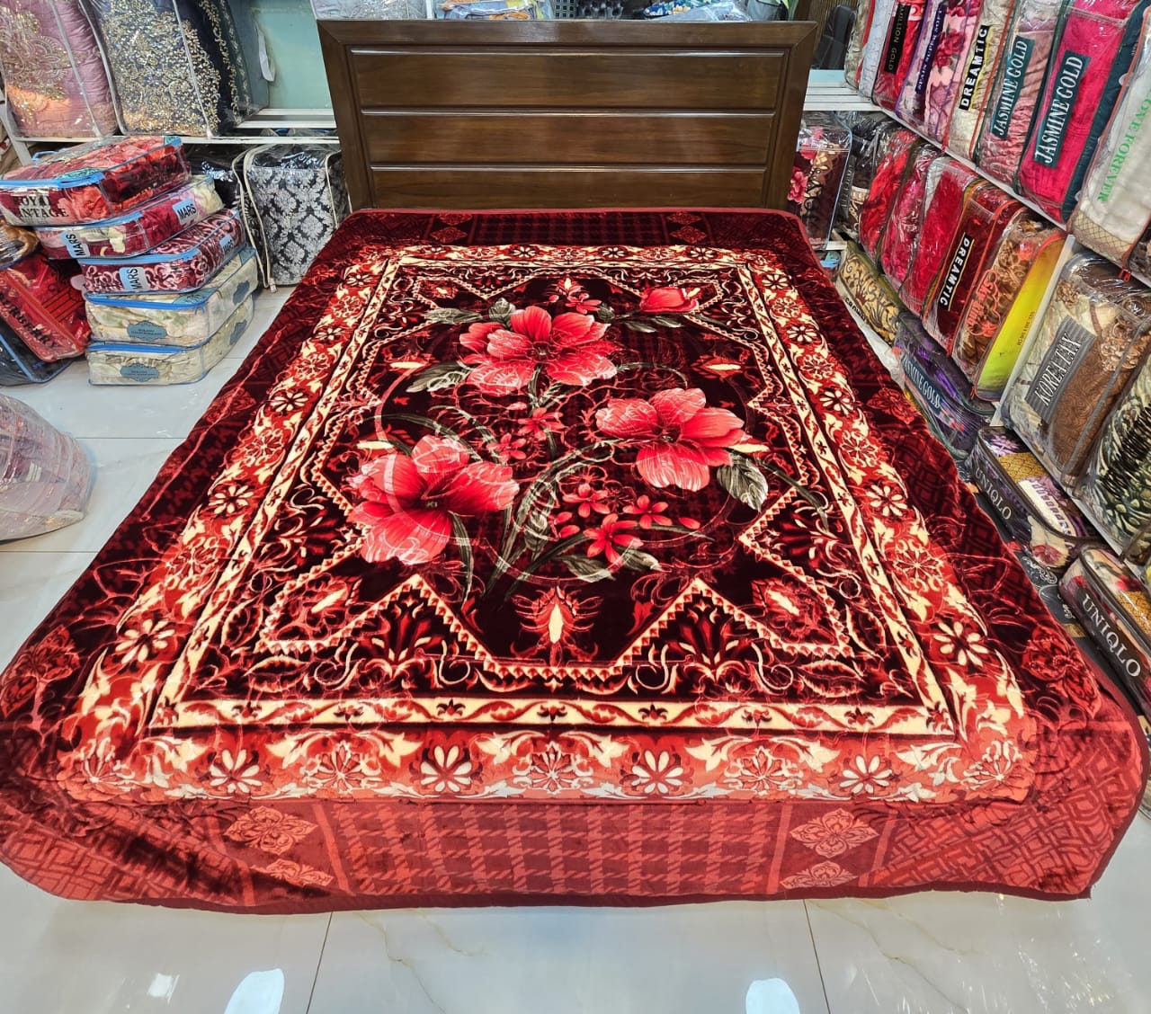 Sun Flower Blanket King Size Dark Red